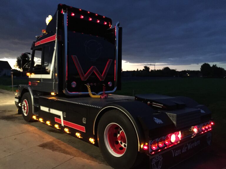 Scania T143 420